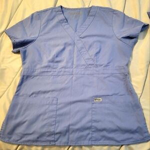 Greys Anatomy scrub top with button waist. LG. Ceil blue